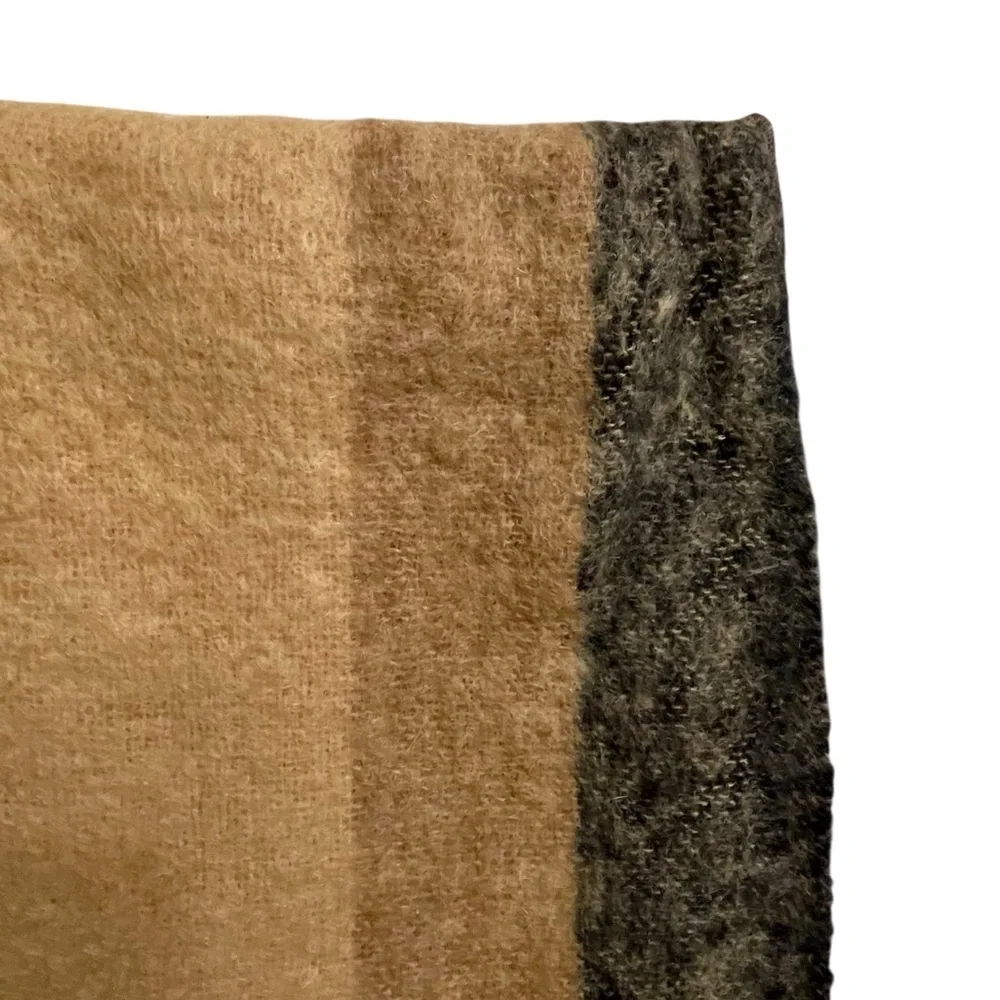 Donegal Design Vintage Handwoven Wool & Mohair Camel Scarf With Fringe 17 x 88
